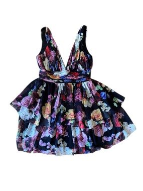 IEENA For MacDuggal Size 8 Mini Dress Party Cocktail Wedding Floral Flowy